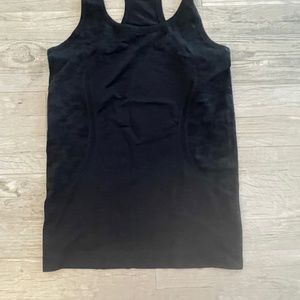 Lululemon Swiftly Tech Raceback Tank Navy size 4